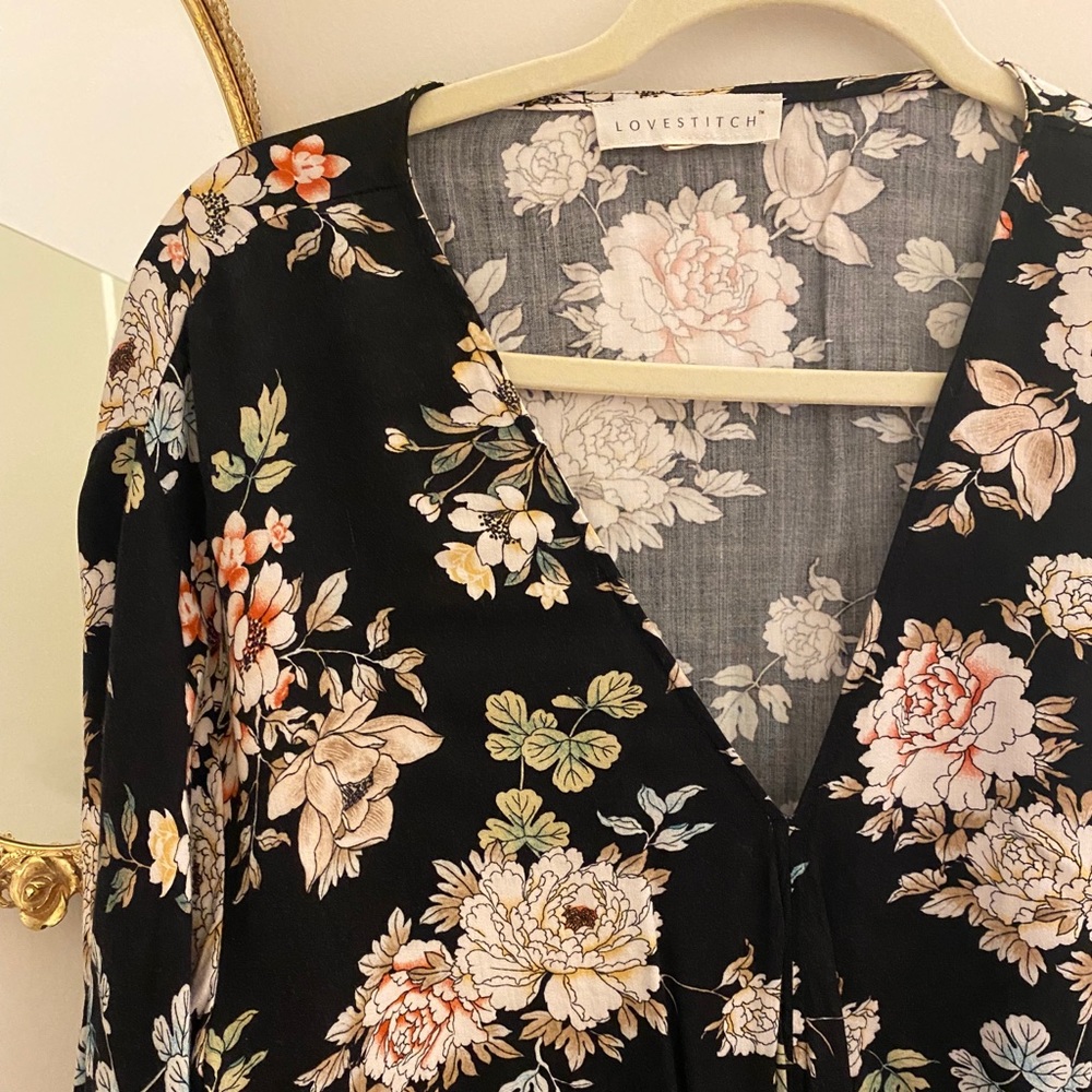 Lovestitch Women’s flower print blouse w/ tie